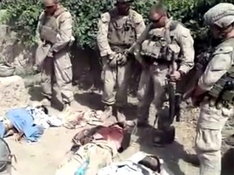 Скандал в США: морпехи оскверняли трупы талибов, справляя на них нужду