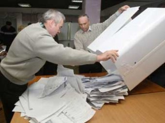 Медведеву доложили о нарушениях на выборах: наказаны 95 человек