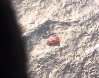 Найден спасательный бот с затонувшей буровой платформы "Кольская"