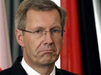 Президент Германии подал в отставку в связи с утратой доверия народа
