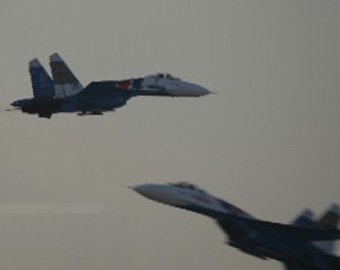 Российские бомбардировщики подняли по тревоге японские истребители