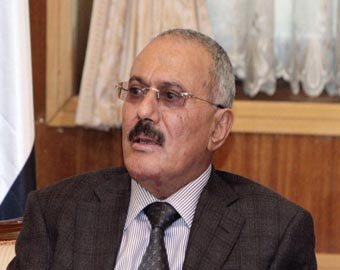 В экс-президента Йемена в Нью-Йорке запустили ботинком