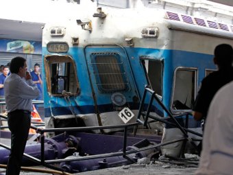 Крушение поезда в Аргентине: 49 человек погибло, 600 ранено