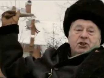 Жириновский в предвыборном ролике жестоко избил осла