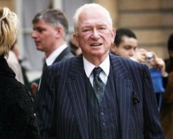 Глава Дома Guerlain заплатит €6 тысяч за поговорку про негра