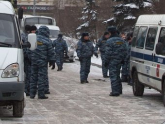 Под Красноярском хулиганы избили лопатами 8 полицейских