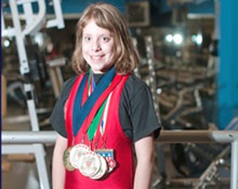 10-летняя школьница побила мировой рекорд по поднятию тяжестей