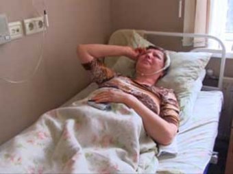 СМИ: в Москве вертолет, спасая раненого, покалечил бабушку с ребенком