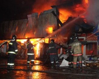 В пожаре на рынке в Москве заживо сгорели 17 человек