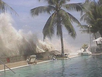В Индийском океане произошло землетрясение силой 8,7 баллов. Десяткам стран угрожает цунами