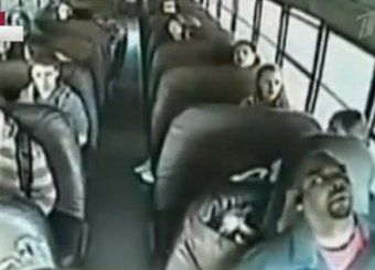 В США школьник спас одноклассников, остановив неуправляемый автобус