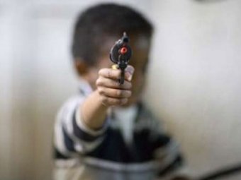 Четырехлетний сын застрелил отца за отказ купить игровую приставку