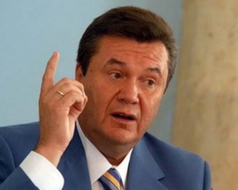 Очередной "ляп" Януковича на дне Победы вызвал скандал
