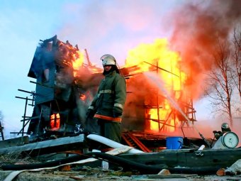 Некогда самое высокое деревянное здание мира сгорело в Архангельске