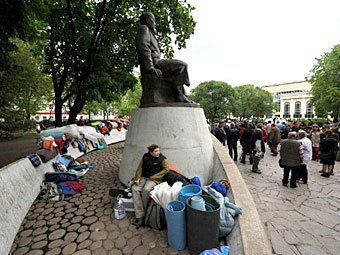 Оппозиция нашла способ легализировать протестный лагерь