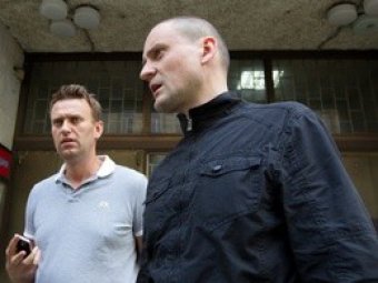 Песков разгонит "народные гуляния", а Навальному с Удальцовым грозит два года тюрьмы
