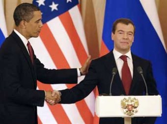 СМИ: Обама отказался говорить с Медведевым на президентские темы