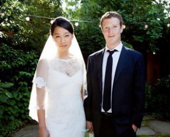 Основатель Facebook Цукерберг женился 