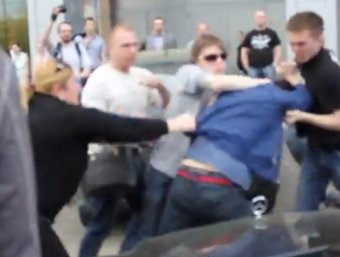Свидетелей драки у ТЦ "Европейский" отбивали у полиции их соседи по общежитию