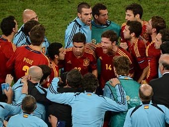 Испания стала первым финалистом Евро-2012