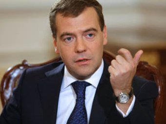 Медведев в интервью Познеру рассказал про «спящих» министров и «рокировку» с Путиным