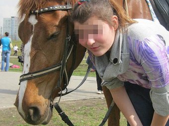 В Москве 15-летнюю девочку, катавшуюся на лошади, ударило током