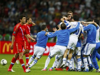 Евро-2012: сборная России проиграла грекам и покидает турнир