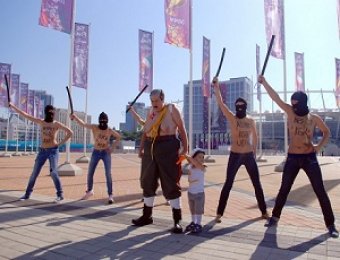 Активистки FEMEN разделись против приезда "маньяка" Лукашенко на финал Евро