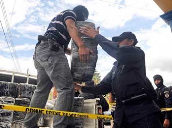 Самолет с тонной кокаина на борту разбился в Гондурасе