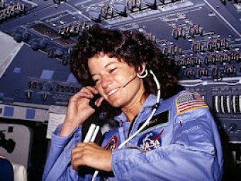 В США умерла первая американка-астронавт