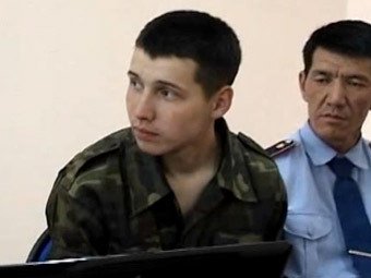 СМИ: "Убийца пограничников" из Казахстана признал вину, боясь изнасилования
