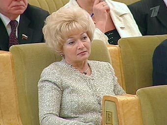 Людмила Нарусова рассказала, за что она может лишиться места сенатора, о своем отношении к акциям протеста и про "растяпу-дочь" Ксюшу Собчак