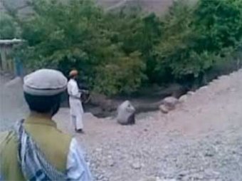 В Афганистане талибы казнили женщину на глазах у толпы