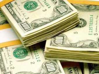 Единороссы предлагают запретить в России доллары