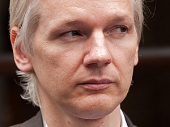 Эквадор предоставил убежище основателю Wikileaks Джулиану Ассанжу