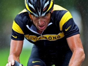 Лэнса Армстронга лишат семи титулов победителя велогонки "Тур де Франс"