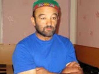 Неизвестные застрелили подозреваемого в убийстве таджикского генерала в его же доме
