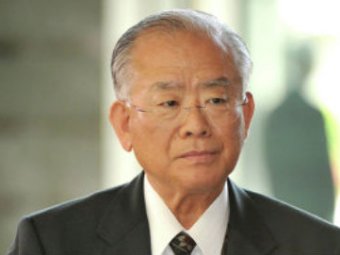 В Японии из-за внебрачных связей повесился министр финансов