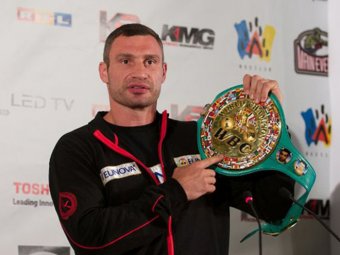 Виталий Кличко опроверг свой уход из бокса