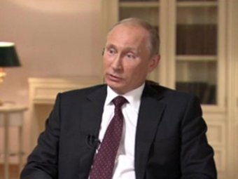 Путин осудил "шабаш" Pussy Riot и вспомнил про секс-оргию в музее