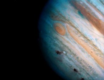 Юпитер протаранил гигантский астероид, способный погубить Землю