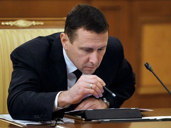 СМИ: Путин подписал первый указ об отставке в правительстве Медведева