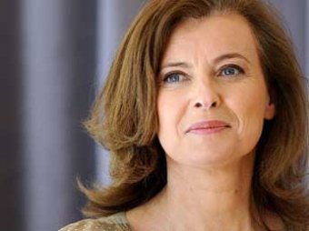 Скандал: жену президента Франции уличили в "любви на шестерых"