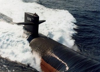 У побережья США столкнулись атомная подлодка и ракетный крейсер