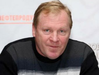 В Челябинской области прямо во время матча умер известный хоккеист