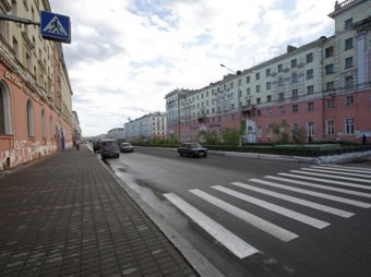 В Петербурге водитель "Водоканала" насмерть сбил беременную женщину на переходе