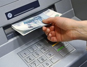 Неизвестные незаконно сняли с банкоматов ВТБ 42 млн рублей