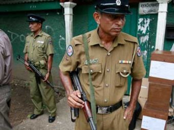 В Шри-Ланке арестовали пятерых россиян и изъяли у них 250 фальшивых кредиток