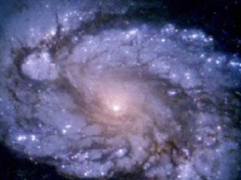 Телескоп Hubble передал на Землю "детские фотографии Вселенной"