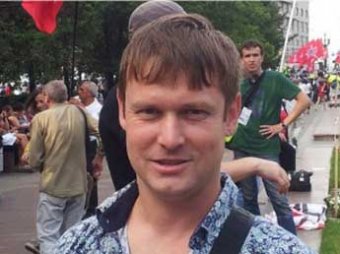 Оппозиционер Развозжаев написал письмо пытавшим его силовикам